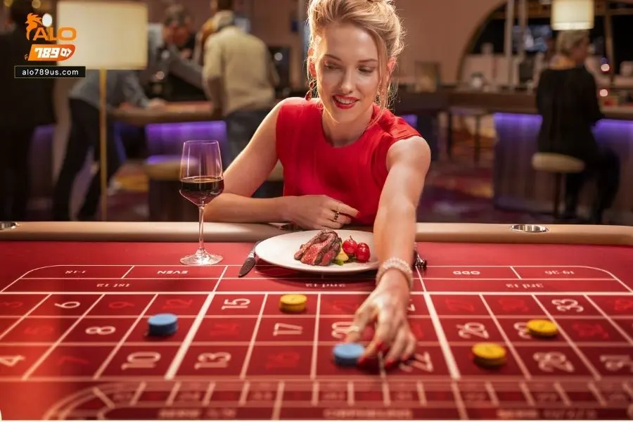 Casino hiện đang là hình thức giải trí trực tuyến được nhiều người yêu thích