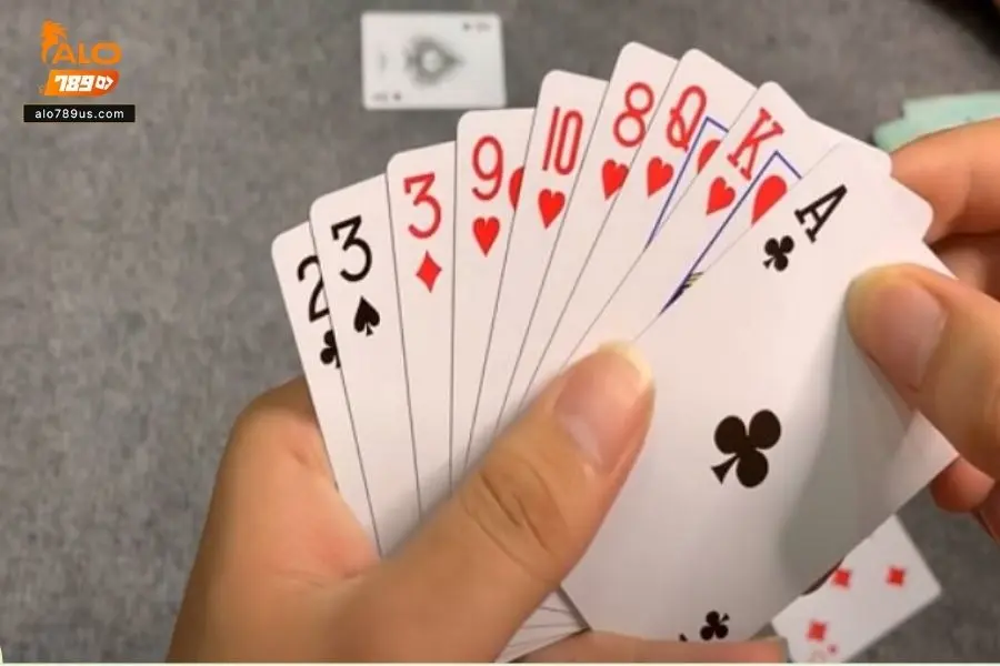 Hãy tận dụng bài rác để làm khó đối thủ